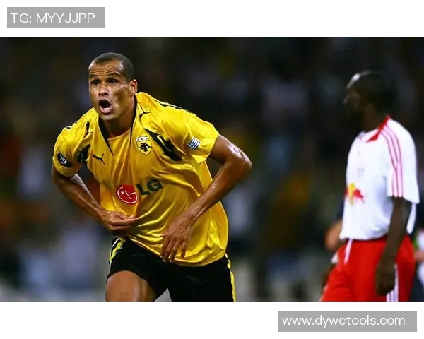 全球官方足球十大球星排行榜揭晓盘点足坛顶级巨星的风采与成就