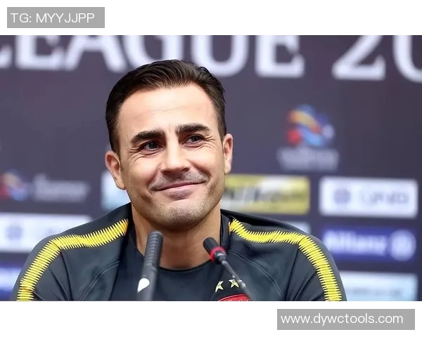 以足球场上的帅气风采为主题盘点那些魅力与实力并存的球星